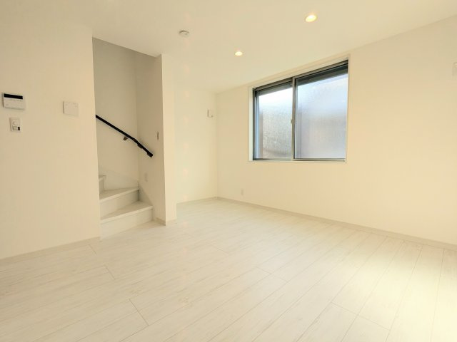 葛飾区堀切４丁目の新築戸建の居間・リビング|～リビング写真～