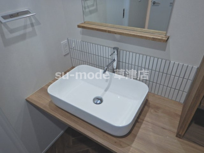 【洗面所】 | 坊袋戸建 | 脱衣スペースもあります