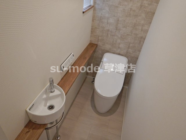 【トイレ】 | 坊袋戸建 | 清潔感のあるトイレです