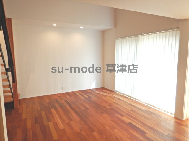 【居間・リビング】 | 坊袋戸建 | ゆったり過ごせるリビングです