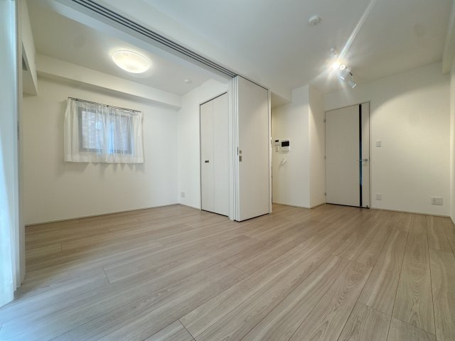【居間・リビング】 | オープンレジデンシア高宮アベニュー☆仲介手数料無料☆ | 細部にまでこだわった設備仕様。毎日の暮らしをより快適に、よりスマートにサポートしてくれます。