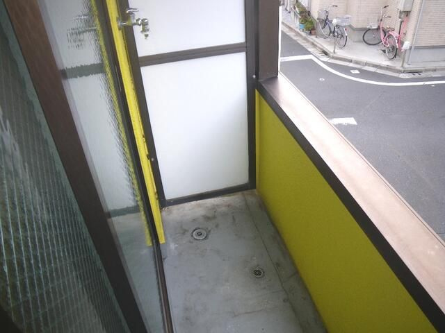 エクセル東長崎のバルコニー