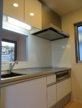 【キッチン】 | ガーデンヒルズ鷺ノ宮 | IHクッキングヒーター。