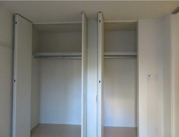 【収納】 | ガーデンヒルズ鷺ノ宮 | クローゼット完備。