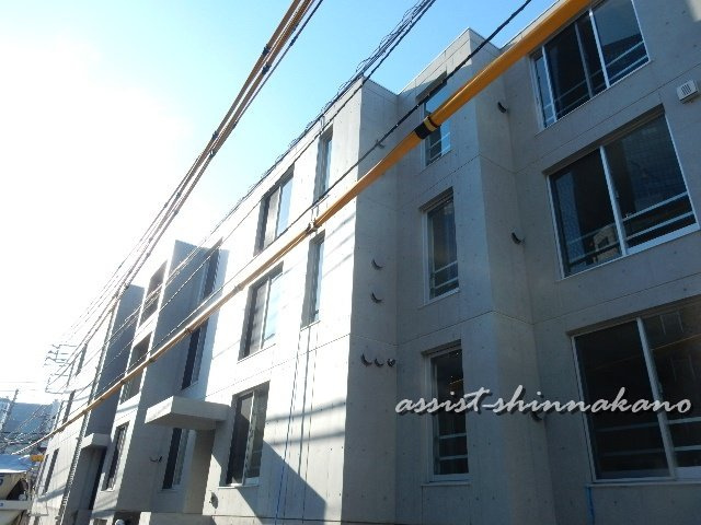 エクサム西新宿の外観