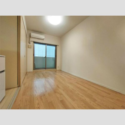 【洋室】 | LUMINOUS新大阪 | 広々とした洋室です