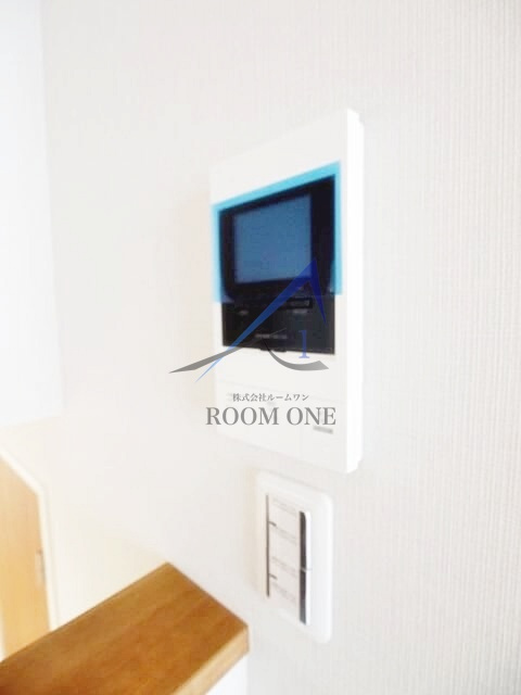 ベルリード　エメのセキュリティ|モニター付きインターホンです。