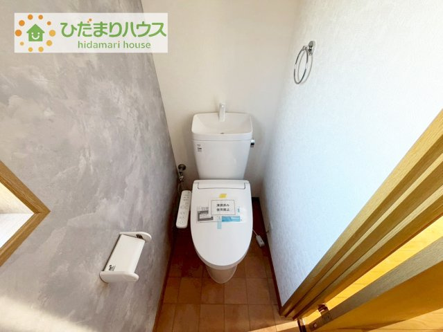 【トイレ】 | 我孫子市古戸　中古戸建 | 1・2階にトイレあり。階段を降りなくてもいいので、高齢者の方も優しい☆彡