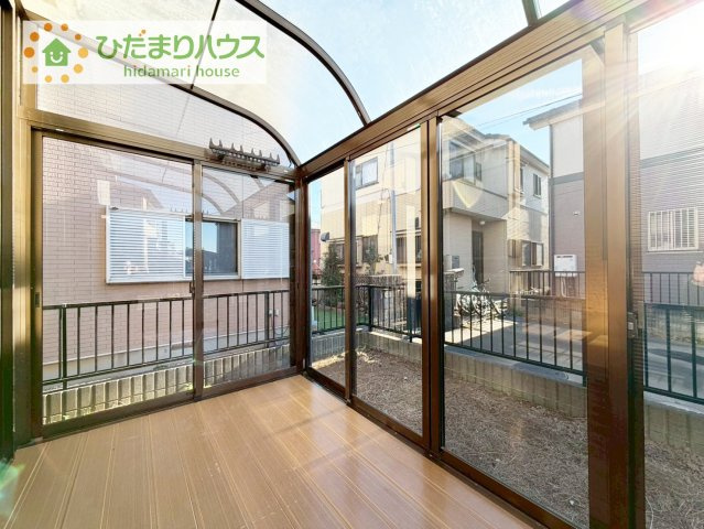 【その他】 | 我孫子市古戸　中古戸建 | テラスルームは雨の日でも洗濯物の心配がありません。ランチやティータイムにもピッタリです♪