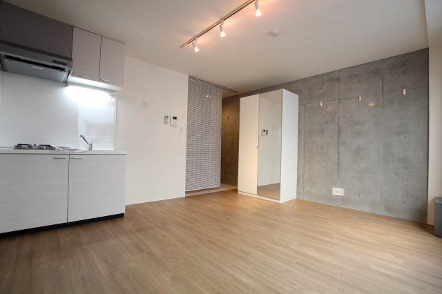 ゆったり過ごせる居間です