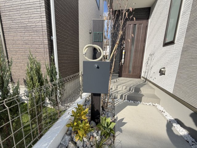 【設備】 | 沖縄市知花（全3棟）C号棟 | C号棟　オシャレなポスト♪