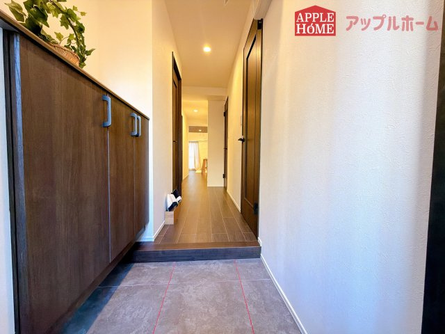 日商岩井北浦和マンションA棟の玄関