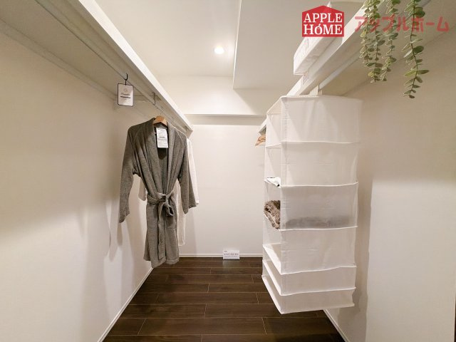 日商岩井北浦和マンションA棟の収納