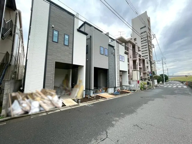 板橋区舟渡2丁目　ZEH水準×省エネ邸宅　限定3棟の外観