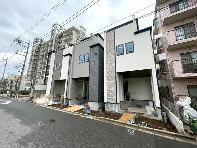 板橋区舟渡2丁目　ZEH水準×省エネ邸宅　限定3棟の外観