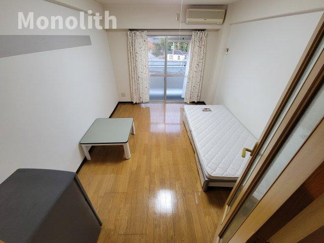 ひまわりコーポの居間・リビング