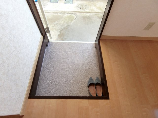 コンフォート瑞穂の玄関