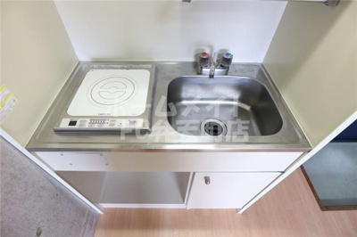 【キッチン】 | デイズハイツ三先 | コンパクトなキッチンで掃除もラクラク