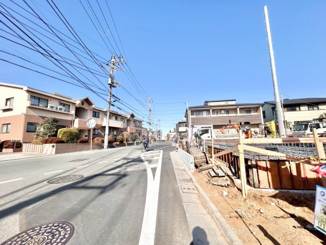 練馬区関町北4丁目　新築戸建　全3棟の前面道路含む現地写真|2026.01.26撮影

現地ご見学希望・資料請求などお気軽にお問い合わせ下さい！
03-5990-5201
