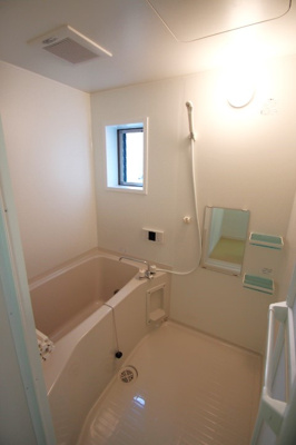 【浴室】 | メゾンドリッシュッ | ※ほかの棟の参考写真です。
