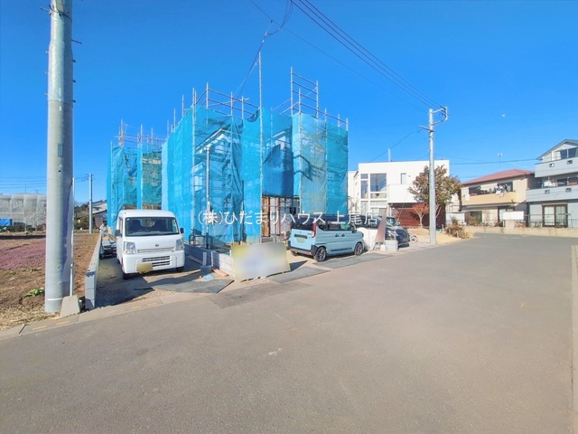 北本市下石戸下5期　新築戸建　グラファーレ03の前面道路含む現地写真