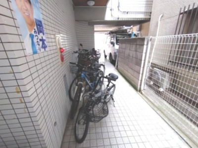 【エントランス】 | ヴィジュアルシティ