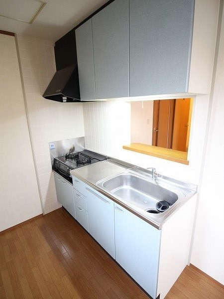 ヘーベルヒルズ西向日のキッチン