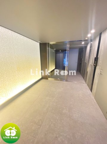 RELUXIA森下のエントランス