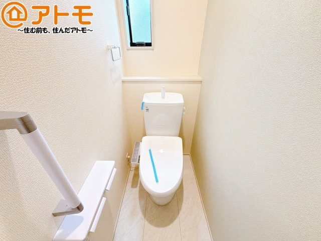 【トイレ】 | 清水区三保7期　新築戸建　1号棟 | 年代を問わず使いやすい洗浄機能付きのトイレ♪肌への負担をも減らせるのでお子様の敏感なお肌も安心！
