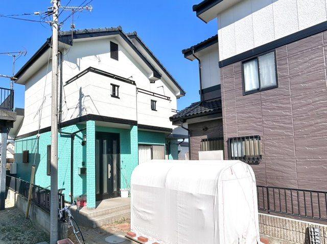 【中古戸建】伊勢崎市宮子町の外観|■外観｜土日のご見学はもちろん、平日・夜間のご案内も大歓迎です♪「今から見たい」や「仕事終わりに見たい」にもご対応できますのでお気軽にお問い合わせください♪