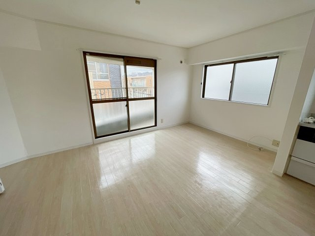 ハイツ後藤の居間・リビング