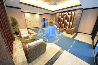 【ロビー】 | ラクラス本町東　エントランスアプローチ