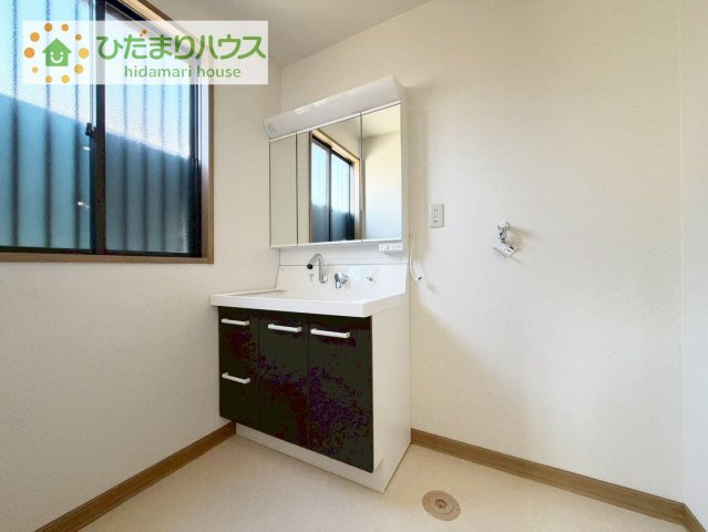 【独立洗面台】 | 下妻市下妻丙　中古戸建 | シンプルで使い勝手の良い独立洗面台！