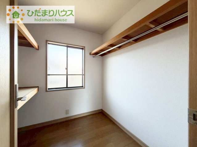 【収納】 | 下妻市下妻丙　中古戸建 | 新婚さんにおすすめ！奥様に喜ばれる収納たっぷりのウォークインクローゼット付です☆