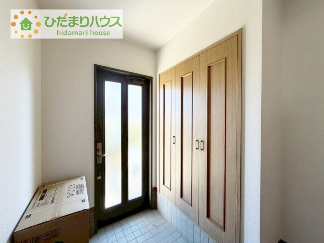 【玄関】 | 下妻市下妻丙　中古戸建 | 丁度良い靴箱のサイズ♪これだけあれば家族全員の靴がしまえてスッキリ(^O^)