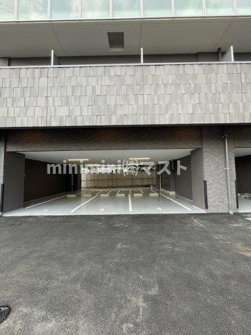 スワンズシティ大阪クレアストの駐車場