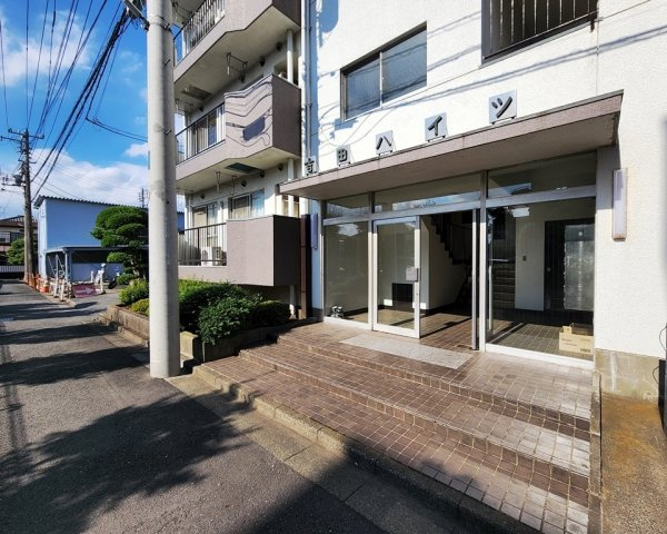 【エントランス】 | 吉田ハイツ | 広めのエントランス部。 （※参考写真）