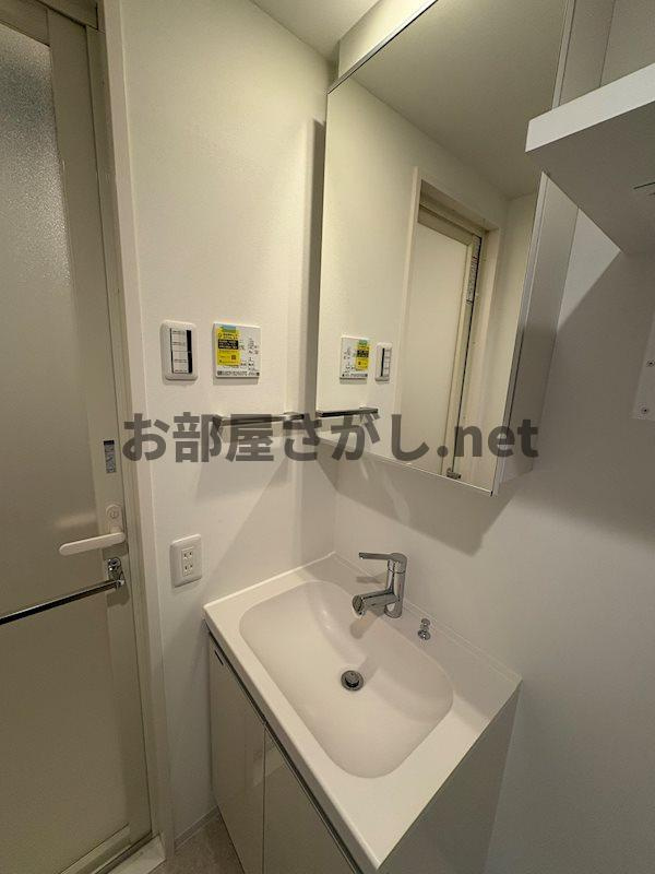 ＬＵＭＥＥＤ横濱末吉町の洗面所