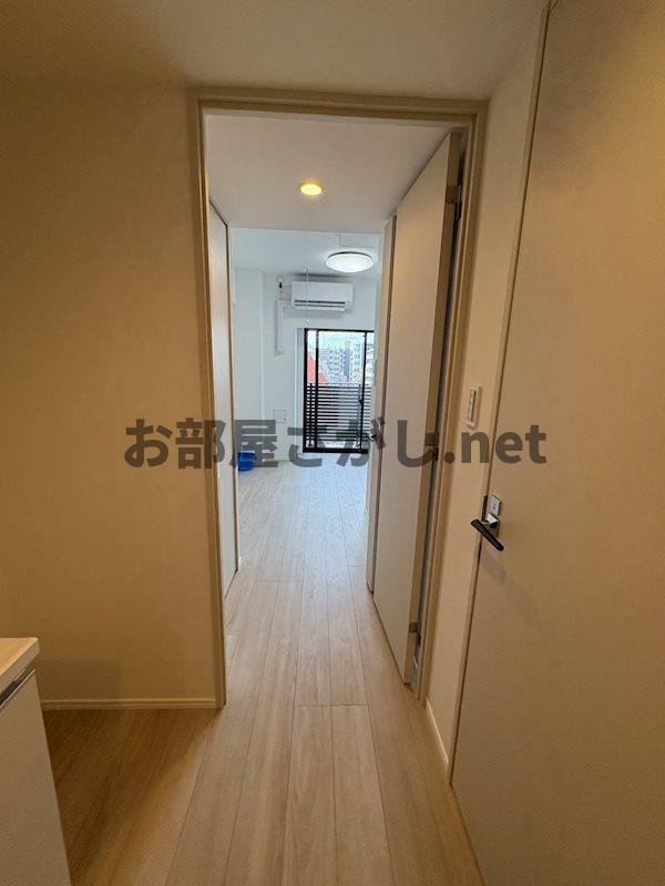 ＬＵＭＥＥＤ横濱末吉町の居間・リビング