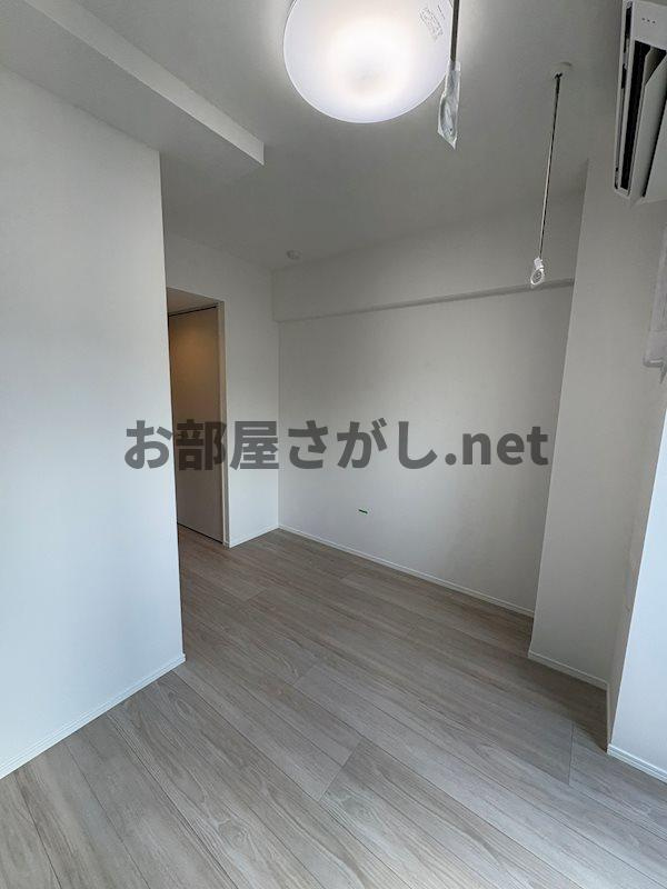 ＬＵＭＥＥＤ横濱末吉町の居間・リビング