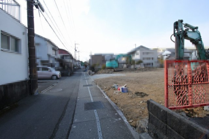 鴨部　１号地　建築条件付き　売土地　（全5区画）の前面道路含む現地写真