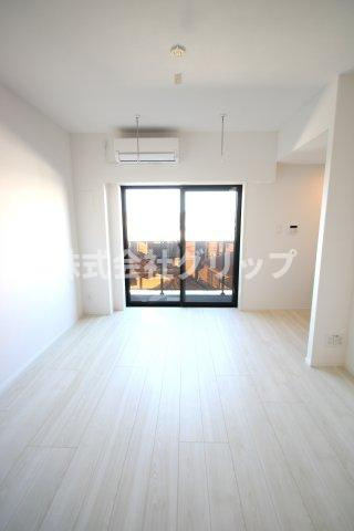 アルコバレーノ川崎WESTの居間・リビング