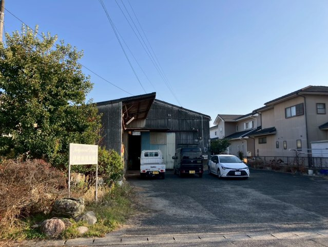 【駐車場】 | 西阿倉川倉庫