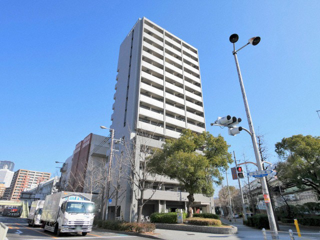 エスリード阿波座シティーウェストの外観