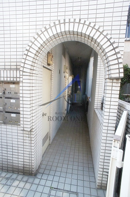 ルネ余丁町のエントランス|エントランスです。