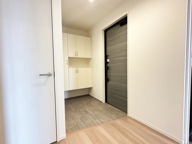 CLASS GRACAの玄関