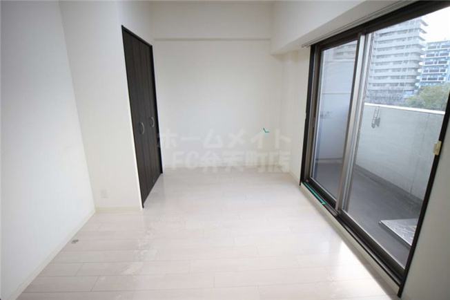 【内装】 | レグゼスタ弁天町 | 内装は落ち着いています