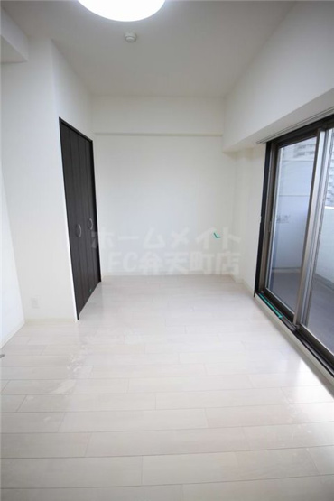 【居間・リビング】 | レグゼスタ弁天町 | 使いやすいリビングです