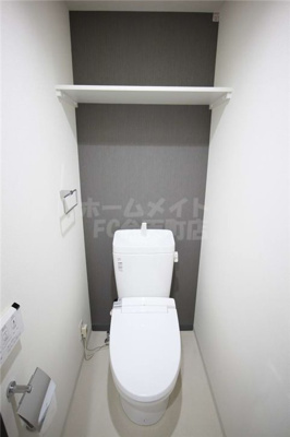 【トイレ】 | レグゼスタ弁天町 | ウォシュレット付きトイレです