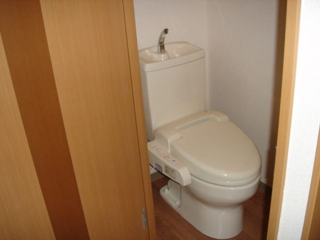 メゾンアカネのトイレ